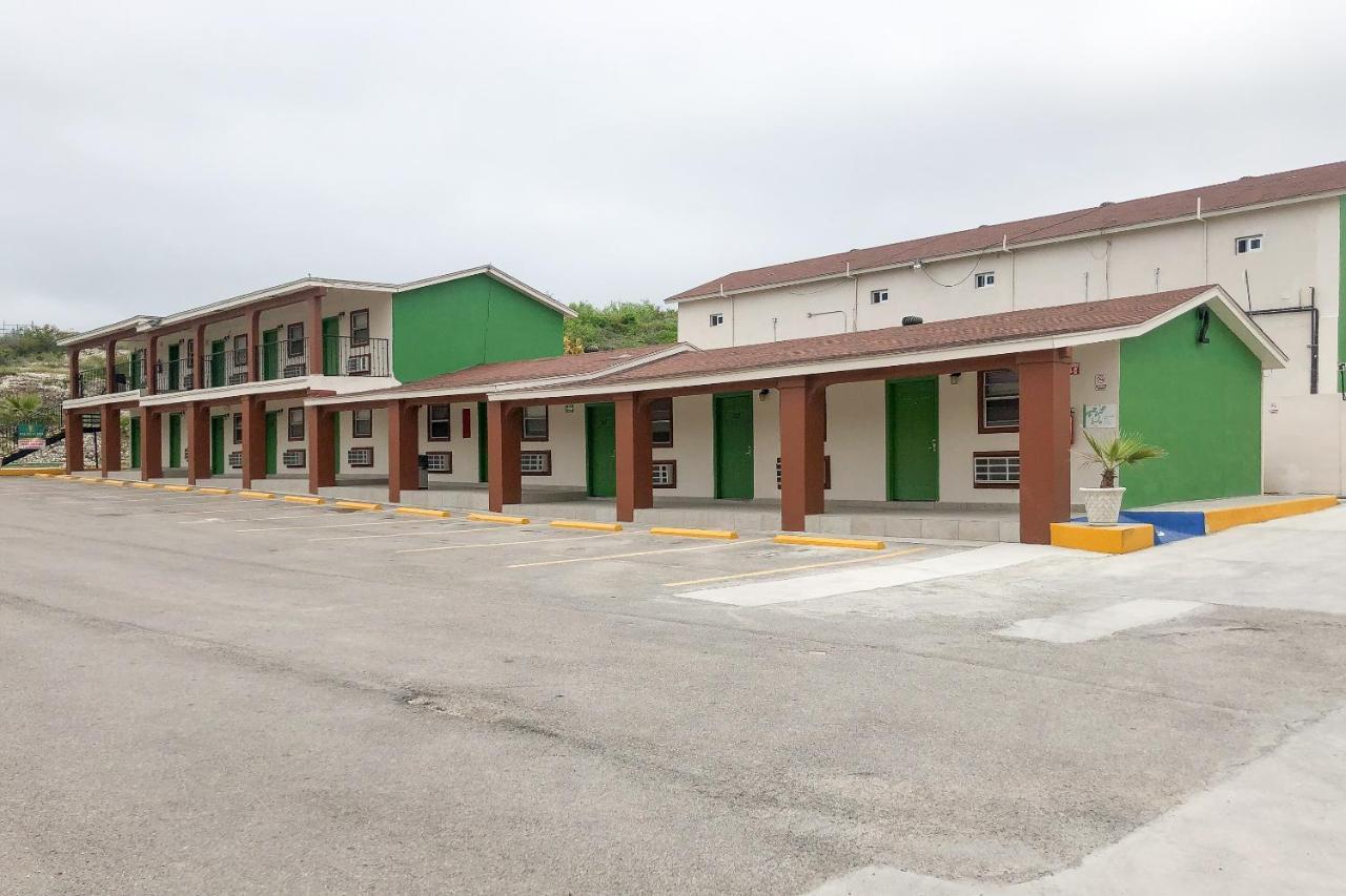 Capital O Palms Hotel, Acuna Ciudad Acuna Luaran gambar