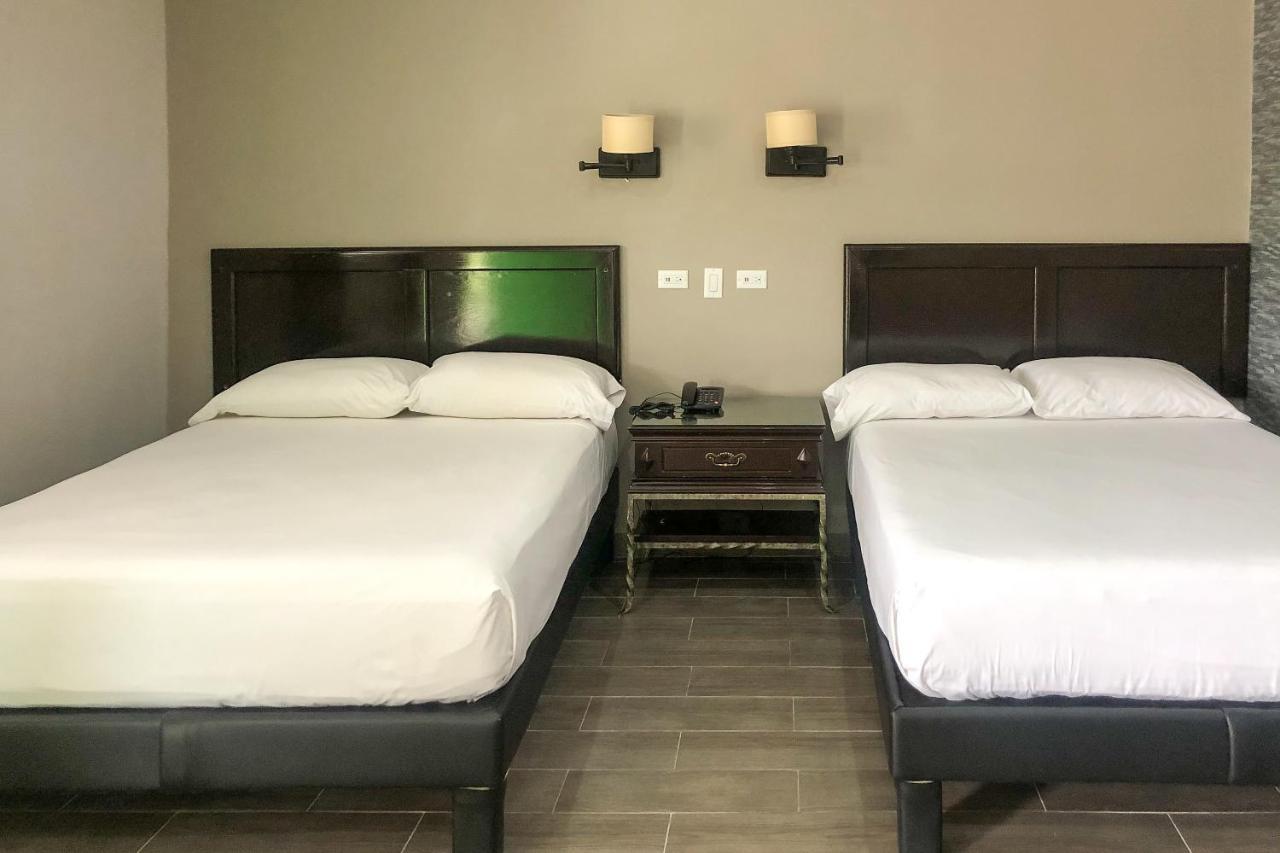 Capital O Palms Hotel, Acuna Ciudad Acuna Luaran gambar