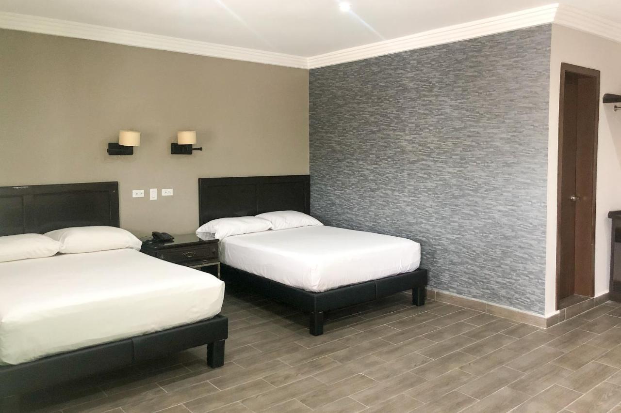 Capital O Palms Hotel, Acuna Ciudad Acuna Luaran gambar