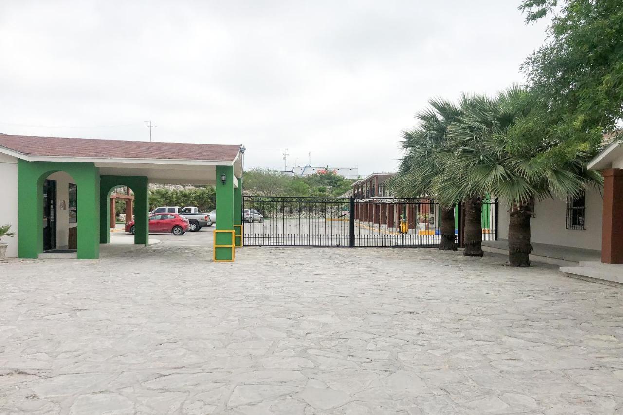 Capital O Palms Hotel, Acuna Ciudad Acuna Luaran gambar